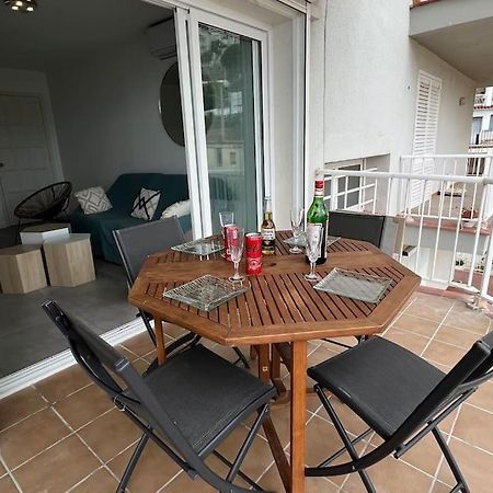 Apartamento Tres Habitaciones Con Vistas Al Mar En Rosas Exterior foto